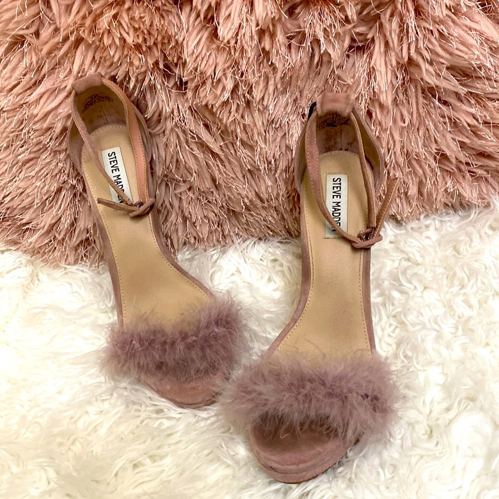 Steve Madden Mauve Pink Feather Stilettos! Size 8.5M suede leather.